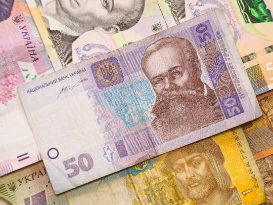 Льготы на оплату ЖКГ назначают при доходе не более 4,2 тисячи гривен. Фото Pixabay