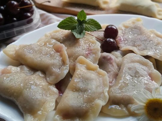 Вареники із вишнями. Фото Марини Гармаш