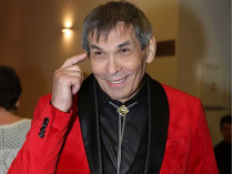 Бари Алибасов