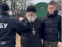 58-річний клірик працював на ФСБ за обіцянку «евакуації» до Росії та громадянства РФ. Фото СБУ