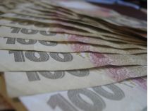 Третина пенсіонерів отримує лише по 3,3 тисячі гривень. Фото Pixabay